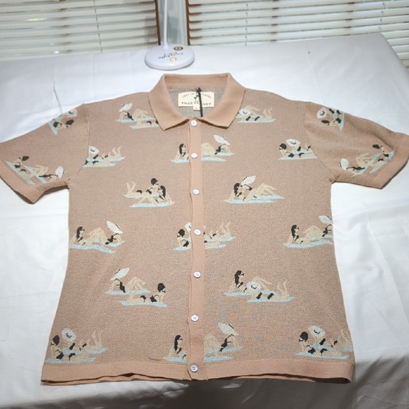Free Planet Tan Graphic Button Down Shirt - Picture 1 of 11